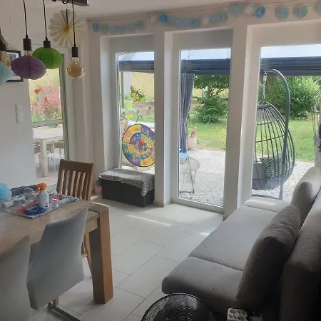 Διαμέρισμα Ruhiges Und Familiaeres In Retzer Weinregion